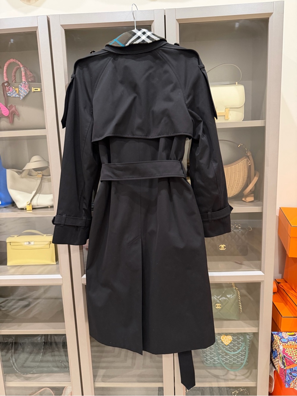 Burberry Black Trench Coat with Signature Check Collar Accent - Picture 11 of 14